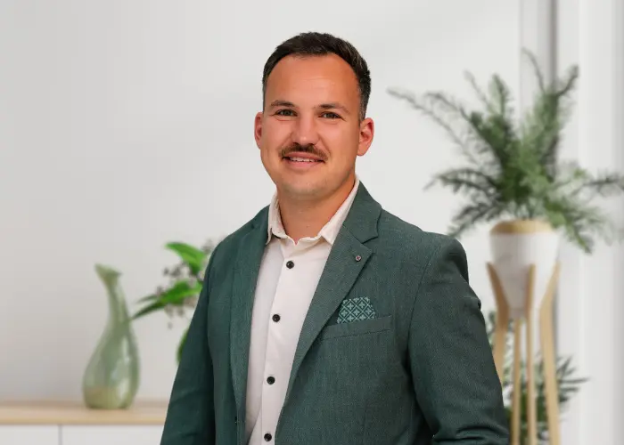 Jesse Muller, Vastgoedadviseur